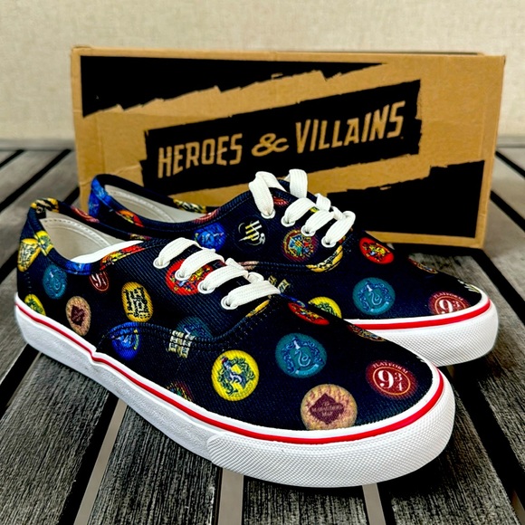 Bioworld Other - Harry Potter van style sneakers